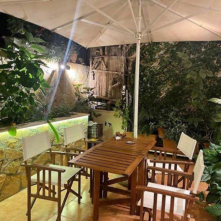 Eleonora'S Hidden Gem Lägenhet Aten Exteriör bild